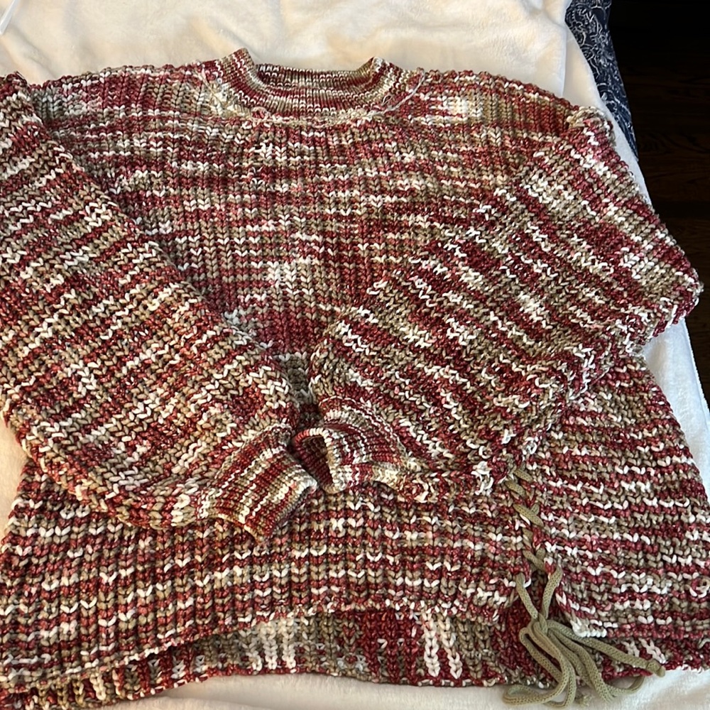 POL NWOT peep hole sweater